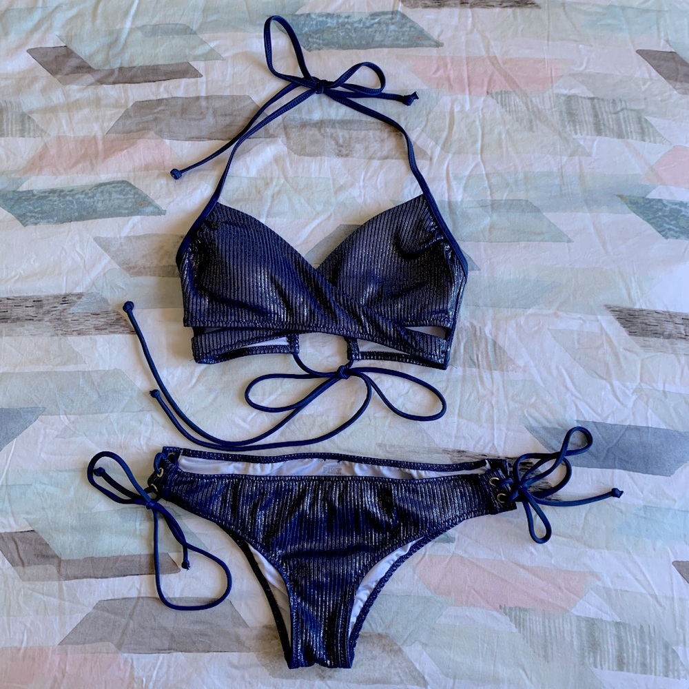 Victoria’s Secret Pink shiny blue ribbed bikini